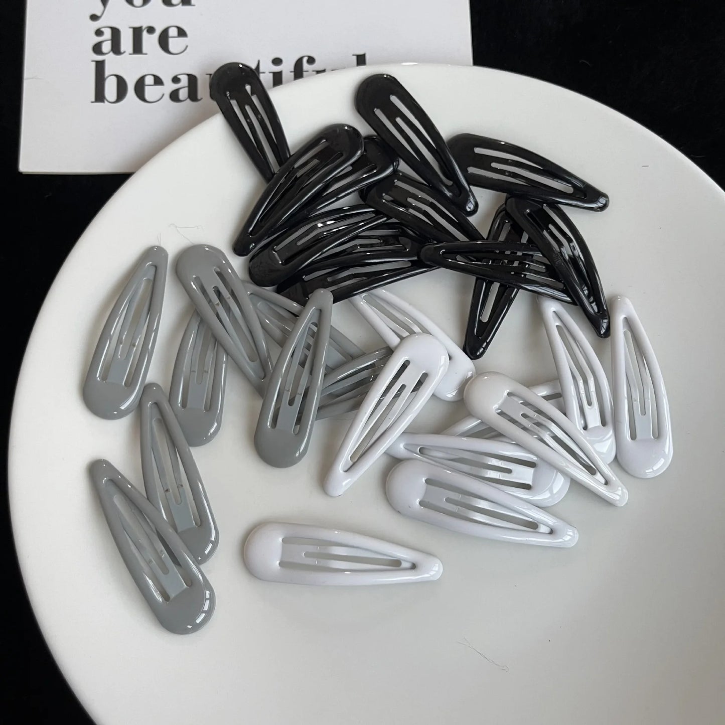 10 Spinek do włosów