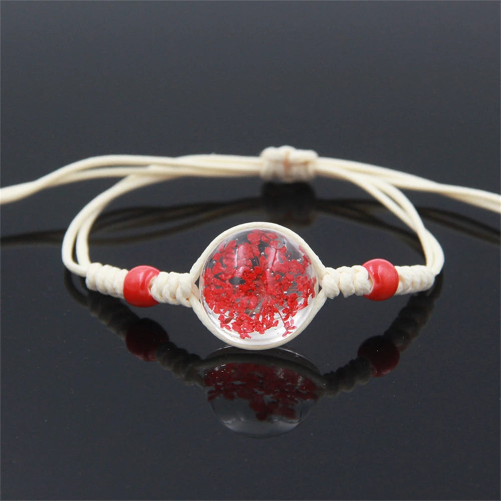 Koralikowa kwiatowa bransoletka