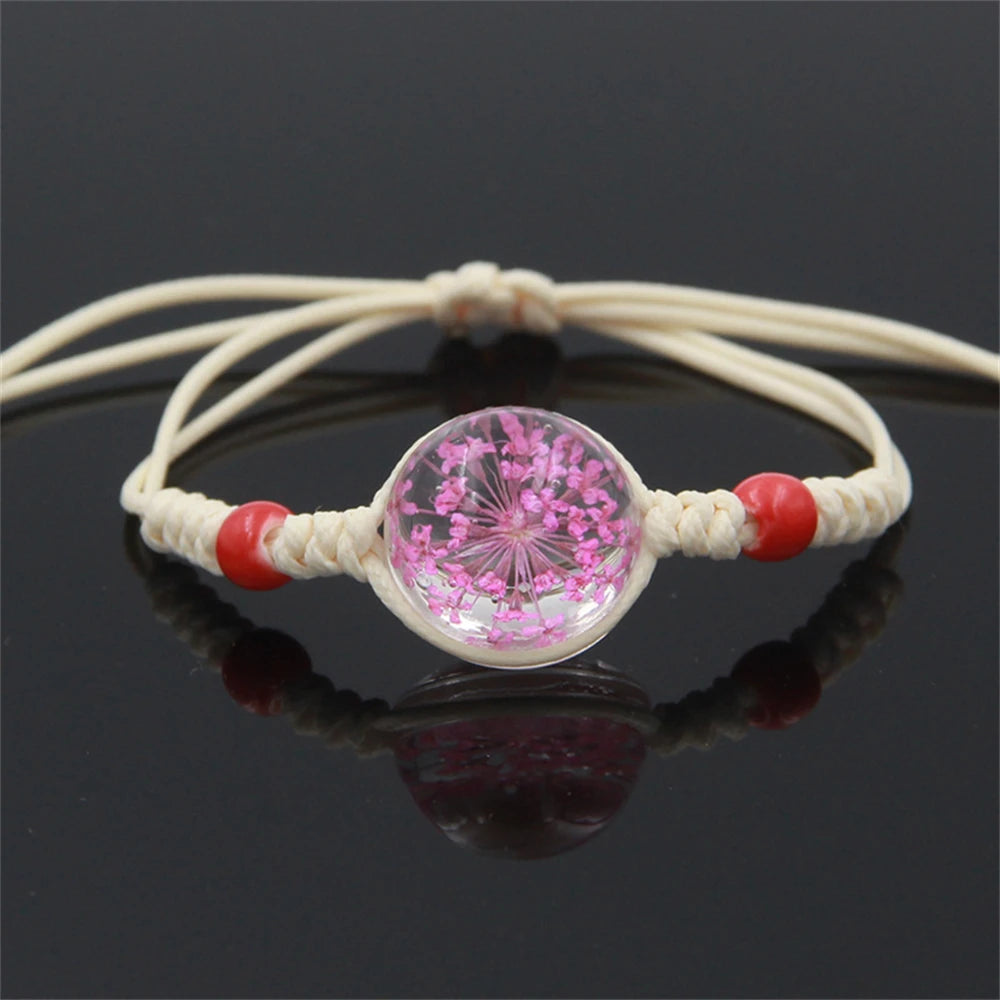 Koralikowa kwiatowa bransoletka