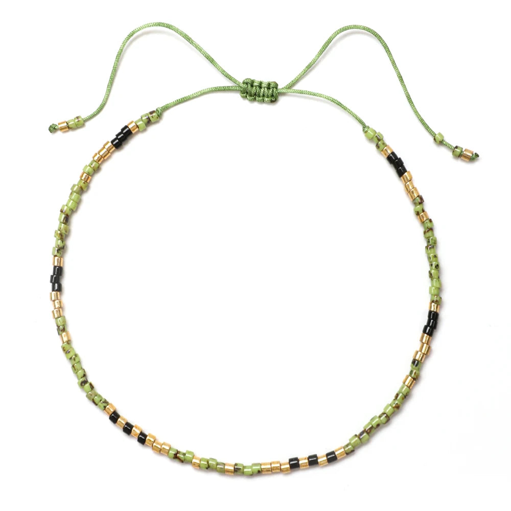 minimalistyczna koralikowa bransoletka