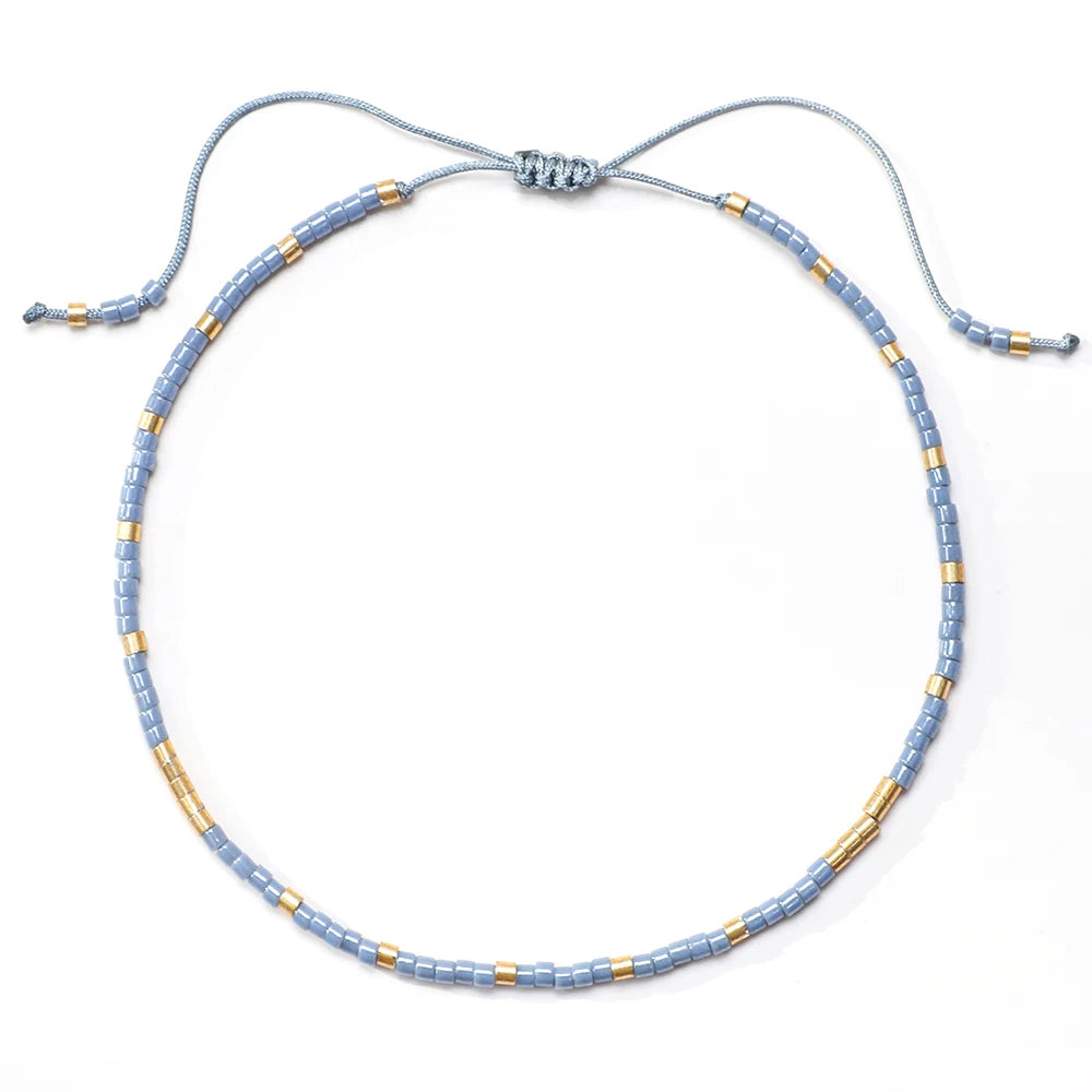 minimalistyczna koralikowa bransoletka