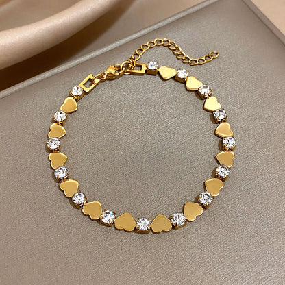 Bransoletka w serduszka