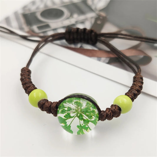 Koralikowa kwiatowa bransoletka