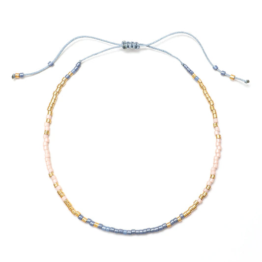 minimalistyczna koralikowa bransoletka