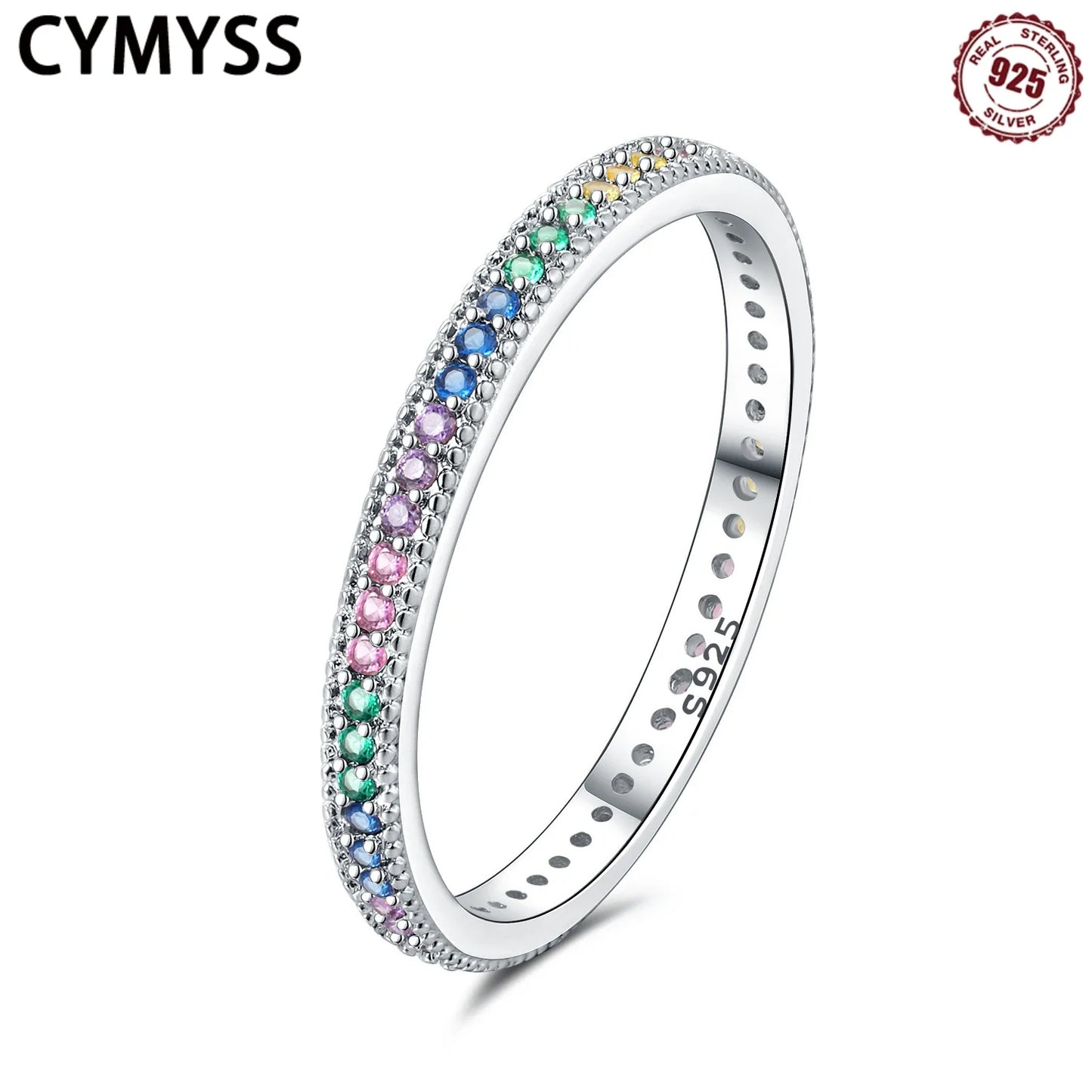 Pierścionek we wzorki