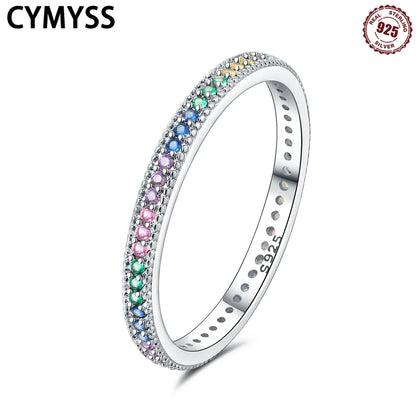 Pierścionek we wzorki