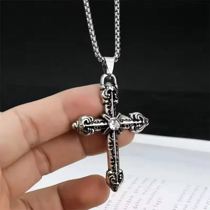 Naszyjnik retro krzyżyk