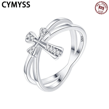 Pierścionek we wzorki