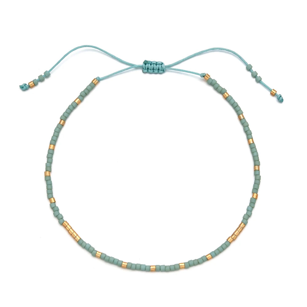 minimalistyczna koralikowa bransoletka