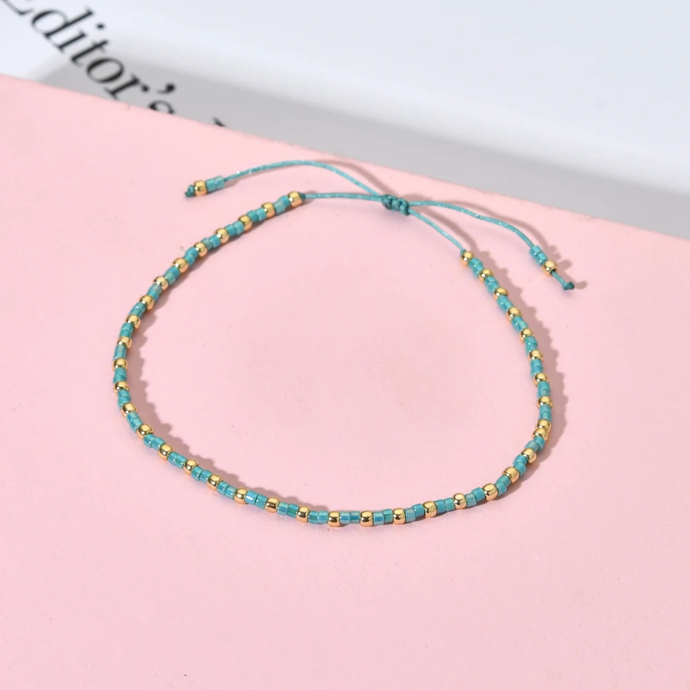 minimalistyczna koralikowa bransoletka