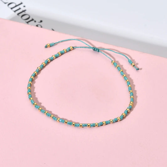 minimalistyczna koralikowa bransoletka