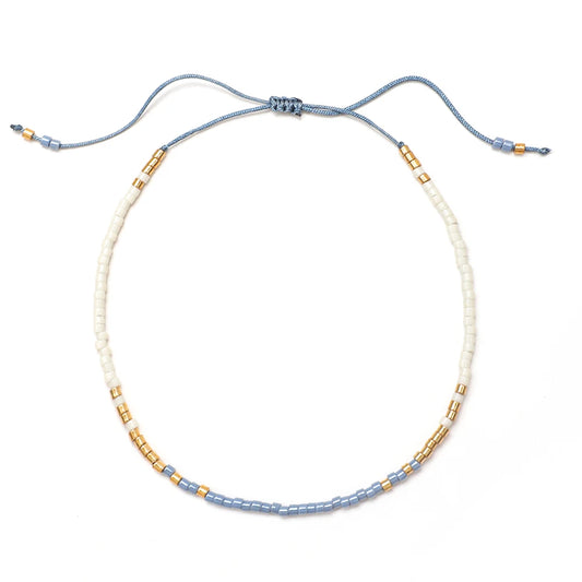 minimalistyczna koralikowa bransoletka