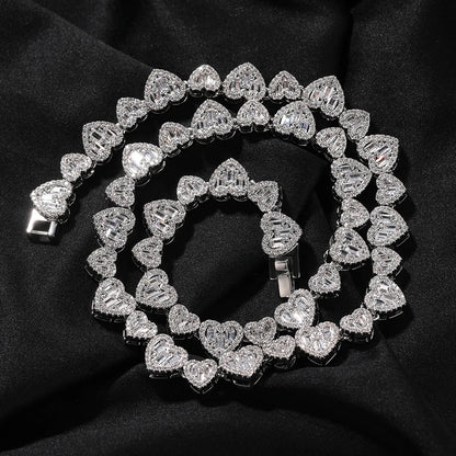 Naszyjnik kryształkowy w serduszka