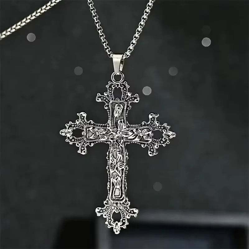 Naszyjnik retro krzyżyk