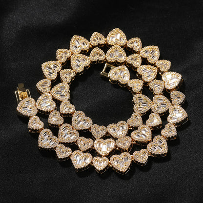 Naszyjnik kryształkowy w serduszka