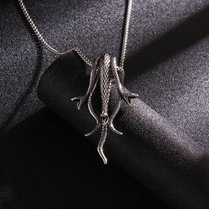 Naszyjnik retro krzyżyk