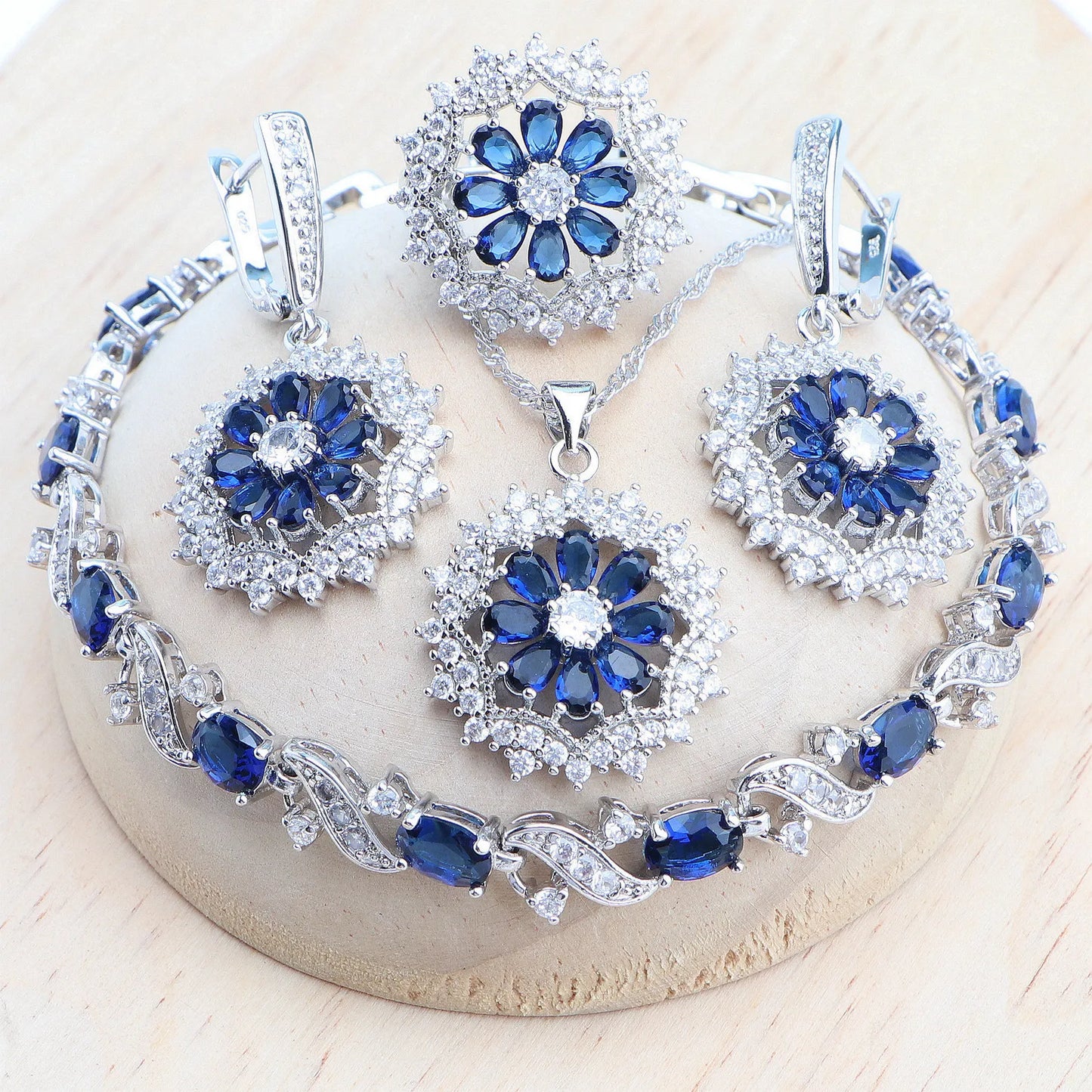 Naszyjnik kryształkowy