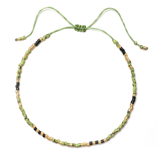 minimalistyczna koralikowa bransoletka