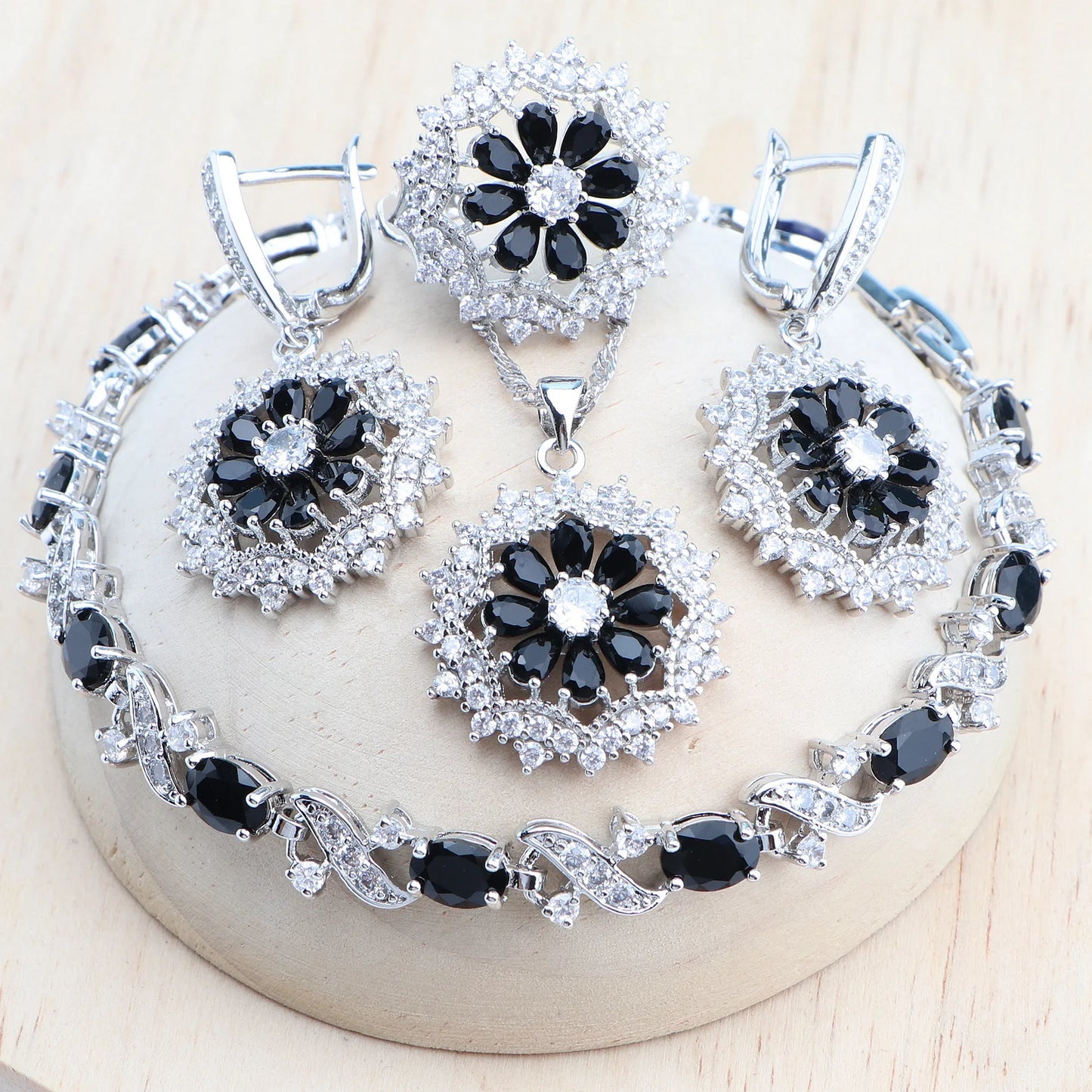 Naszyjnik kryształkowy