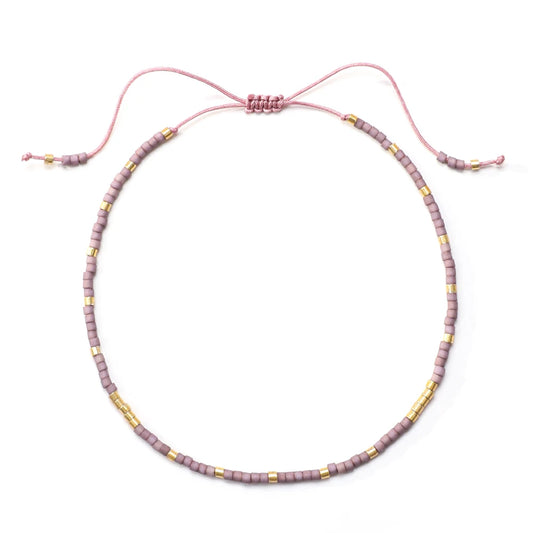 minimalistyczna koralikowa bransoletka